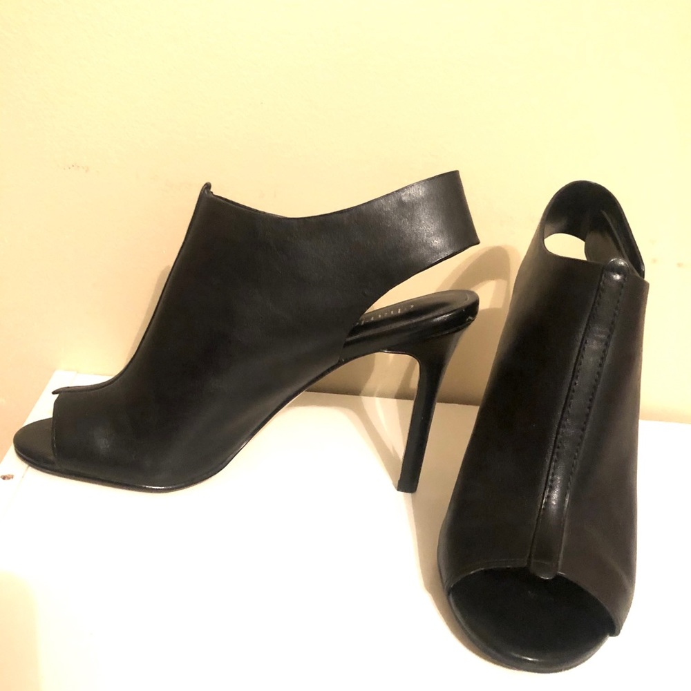 SZ 7 Charles by Charles David Peep Toe